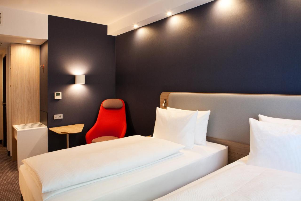 Express - By Ihg 3*